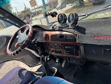 bme e34: Hyundai Porter: 2001 г., 2.5 л, Механика, Дизель — 2
