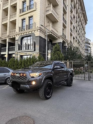 Toyota Tacoma: 2020 г., Автомат, Бензин, Пикап — 1