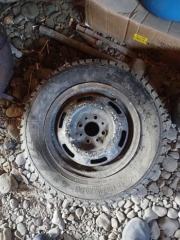 diska r13: Колеса в сборе 175 / 70 / R 13, Зимняя шипованная, Б/у, 1 шт, Легковые, Железные, отверстий - 4 — 1