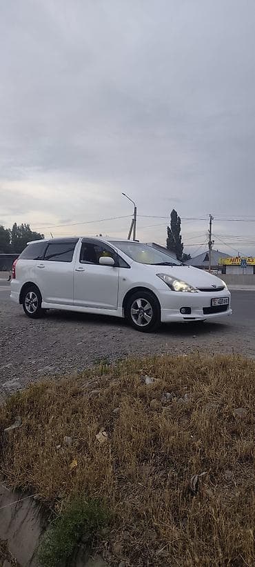 Toyota WISH: 2004 г., 1.8 л, Автомат, Бензин, Универсал