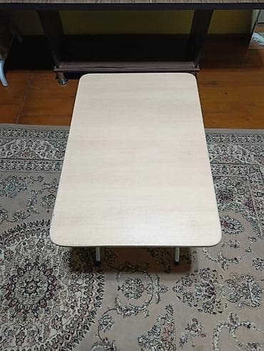 фабричный компьютерный стол: Складной стол для ноутбука, Б/у — 5