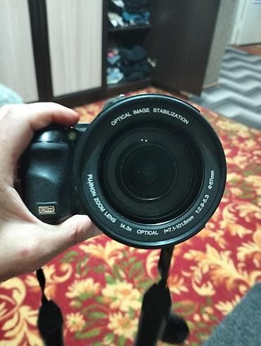 Fujifilm FinePix S205EXR — продвинутый ультразум с мощным