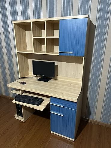 study table: Компьютерный стол, Б/у, С полками — 4