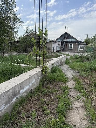 земельные дом: Продаётся жилой дом с приусадебным участком. Характеристики дома: - — 4