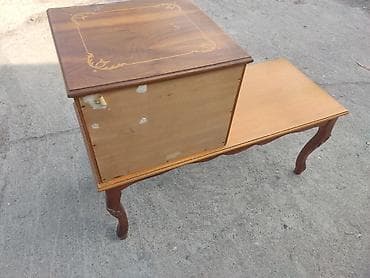 гримерный столик: Туалетный столик, Б/у, Со шкафом, цвет - Коричневый, Дерево — 3