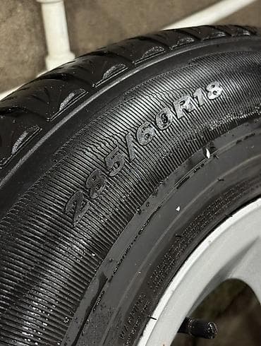Унаа: Дөңгөлөктөр монтажда 285 / 60 / R 18, Жай, Колдонулган, Комплект, Жол тандабастар (АТ/МТ), Куйма, тешиктери - 5 — 2