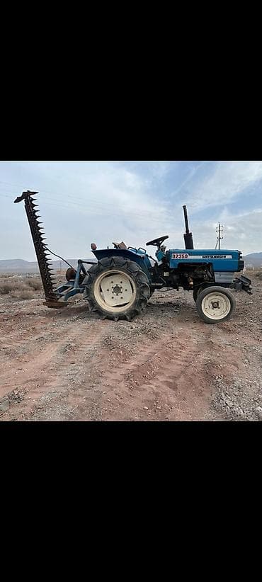 avensis 2001: Мини-трактор Mitsubishi D2350 с навесной сегментной косилкой - — 3