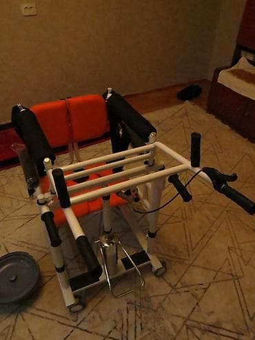 офисная стул: Кресло-санитар со сменной высотой и гидроподъёмником - Функциональное — 1