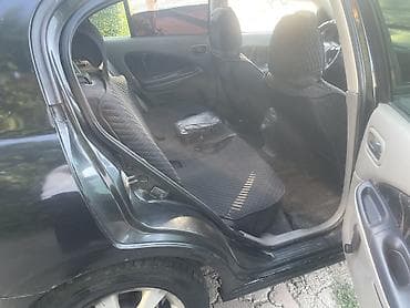 Продажа авто: Nissan Almera: 2002 г., 1.5 л, Механика, Бензин, Хэтчбэк — 7