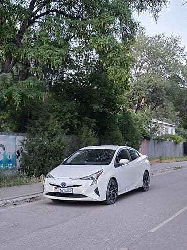 Toyota Prius: 2017 г., 1.8 л, Вариатор, Бензин, Хетчбек — 5