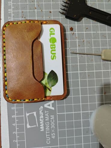 инструменты для кожы: Кожаные чехлы-держатели для карточек/ визиток - Материал — 2