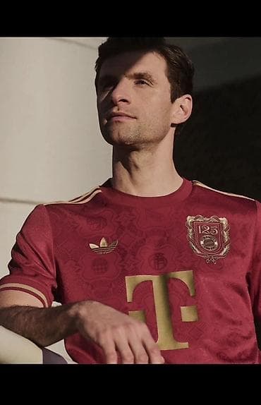 Спорт жана хобби: Футбольная майка Adidas x FC Bayern Munich — юбилейная версия к — 2