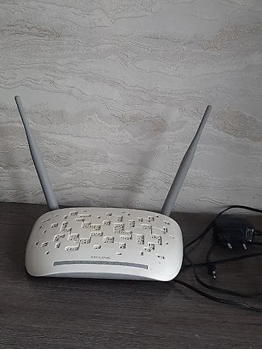 Модемы и сетевое оборудование: Роутер, работает от телефонной линии Кыргызтелекома Jet полностью в — 1