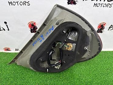step rf3: Задний левый стоп-сигнал Toyota 2005 г., Б/у, Оригинал, Япония — 3