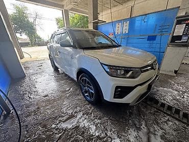 eclipse cross: Ssangyong Tivoli: 2022 г., 1.5 л, Автомат, Бензин, Кроссовер — 2