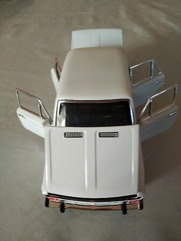 ra 1: Моделька ВАЗ - 2106. Белый. Размер : длина 18 см, ширина 7 см — 6