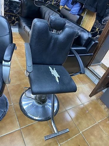 кресло барное: Срочно ‼️ продаю Барбер кресла рабочие спина регулируется, быстрым — 3