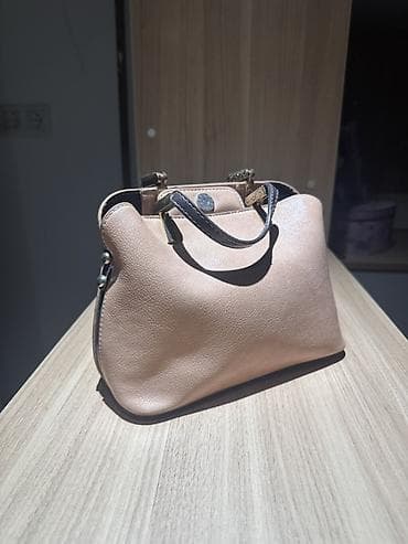 Классическая сумка, Италия, Материал: Искусственная кожа, Застежка на магните, Женские, Б/у