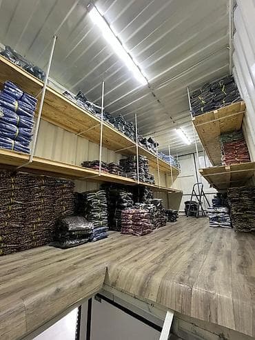 Продаю или СДАЮ КОНТЕЙНЕР Локация : Алкан Базары Ряд : Гермес