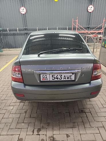 prius plus: ВАЗ (ЛАДА) Priora: 2010 г., 1.6 л, Механика, Бензин, Хэтчбэк — 4