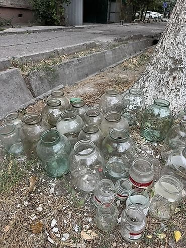 Стеклянные банки разных размеров - Разнообразие объёмов: от маленьких at lalafo.kg Стеклянные банки разных размеров - Разнообразие объёмов: от маленьких