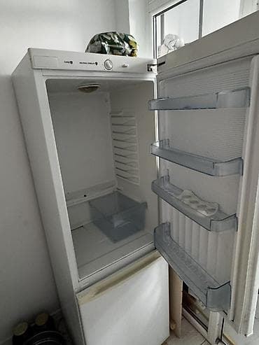 quantum 2: Холодильник двухкамерный, белый, с нижней морозильной камерой — 2