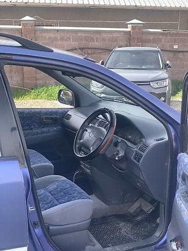 lexus js: Toyota Ipsum: 1997 г., 2 л, Автомат, Бензин, Минивэн — 10