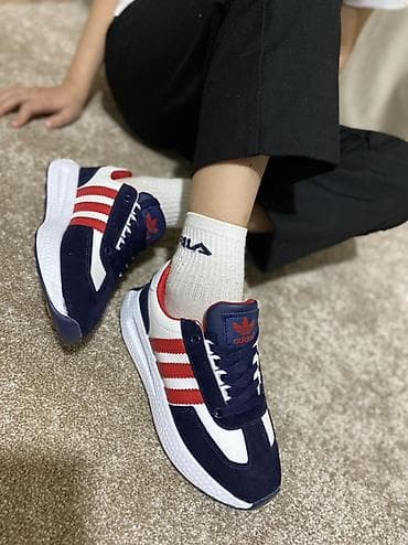 Киреге берилүүчү кийимдер: Кроссовки Размеры 37 1) Черные jordan - Цвет: полностью черный — 6