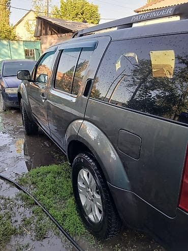 Унаа сатуу: Nissan Pathfinder: 2005 г., 2.5 л, Автомат, Жол тандабас — 2
