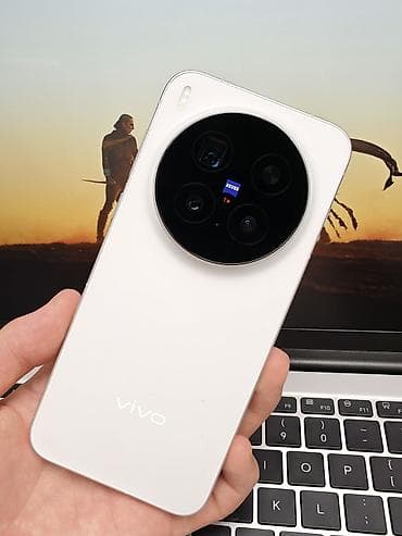 Vivo X300 Pro, Б/у, 512 ГБ, цвет - Белый, 2 SIM — 2