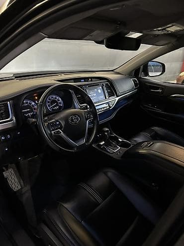 prius v: Toyota Highlander: 2019 г., 3.5 л, Автомат, Бензин, Кроссовер — 4