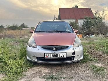 Honda Fit: 2008 г., 1.3 л, Вариатор, Газ, Хэтчбэк