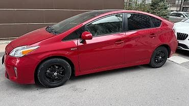 вольво спойлер: Toyota Prius: 2013 г., 1.8 л, Вариатор, Гибрид, Лифтбек — 3