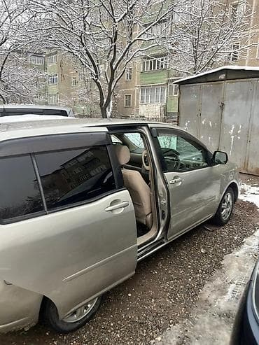 рага на вито: Toyota Raum: 2004 г., 1.5 л, Вэн/Минивэн — 2
