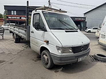спринтир капот: Легкий грузовик, Mercedes-Benz, Стандарт, 3 т, Б/у — 2