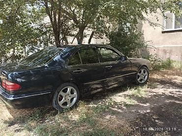 Mercedes-Benz E-Class: 2002 г., Автомат, Бензин, Седан — 1
