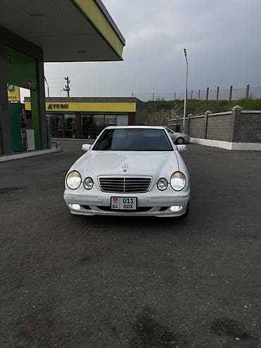 Mercedes-Benz E-Class: 2000 г., 3.2 л, Автомат, Седан