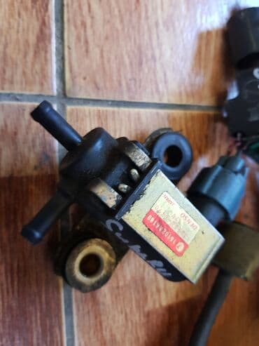 слив дождевой воды с крыши цена: Subaru, пневмоклапан, Субару. Пневмоклапана разные, на разные — 3