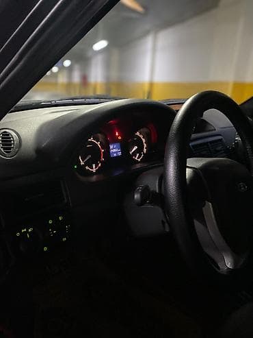 автом: ВАЗ (ЛАДА) Priora: 2013 г., 1.6 л, Ручные, Бензин, Седан — 10