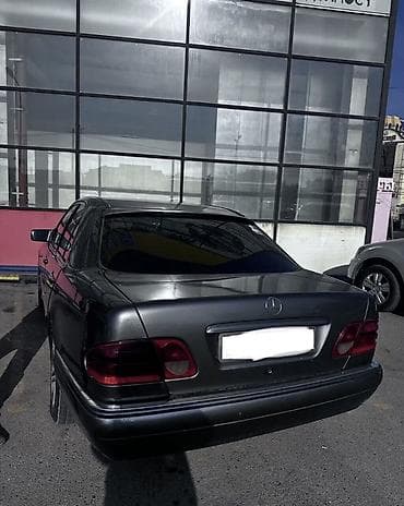 мерс крыло: Mercedes-Benz : 1997 г., 2.2 л, Автомат, Седан — 2