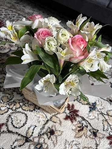 Светодиодные гирлянды: Цветочная композиция в корзинке — 2