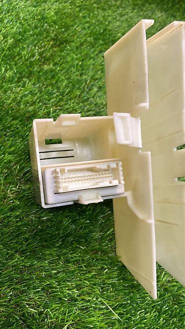 bmw e53: Кранштейн блока управления е70 2009 год В отличном состоянии, очень — 3