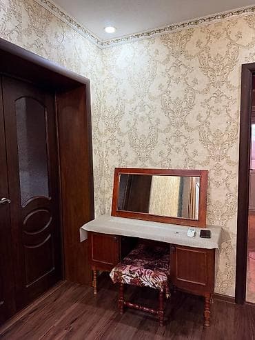 лейлек маркет: 1 бөлмө, Көк-Жар мкр Менчик ээси, Кыздарга гана, 1 айдан баштап, 3 айдан баштап, Толугу менен эмереги бар — 3