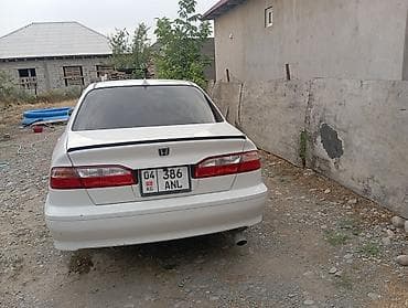 Honda Accord: 2001 г., 1.8 л, Автомат, Бензин, Седан