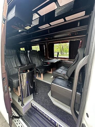 oculus rift: Mercedes-Benz Sprinter VIP (длинная база, высокий потолок) — — 2
