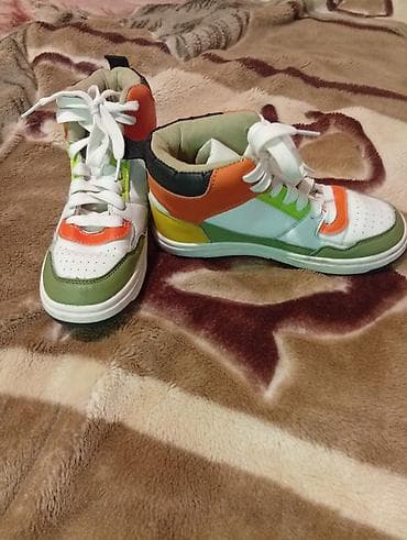 белые кросовки: Детские высокие кеды/кроссовки - Тип: высокие кеды на шнуровке - — 4