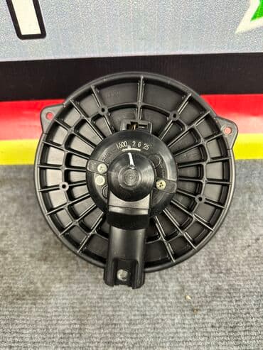 e39: Вентилятор Honda 2001 г., Б/у, Оригинал, Германия — 3