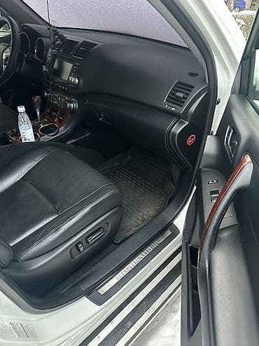 m5 e60: Toyota Highlander: 2011 г., 3.5 л, Автомат, Бензин, Внедорожник — 10