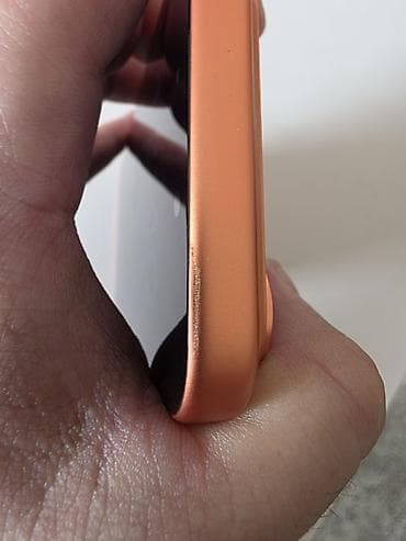 aiphone 11 pro: IPhone 17 Pro, Б/у, 256 ГБ, Оранжевый, 100 % — 3