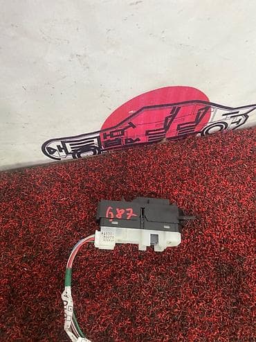 android teyes cc3: Блок управления стеклами TOYOTA Estima ACR30 2AZFE 2 2005 (б/у) — 1